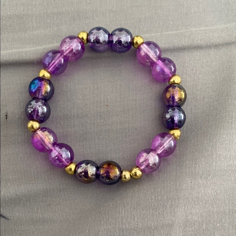 Elegant Purple and Gold Beaded Bracelet
